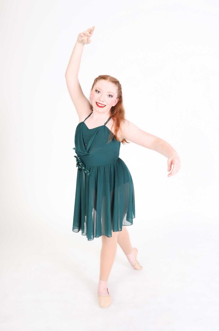 Akimbo-Dance-single-ballerina-sage-green